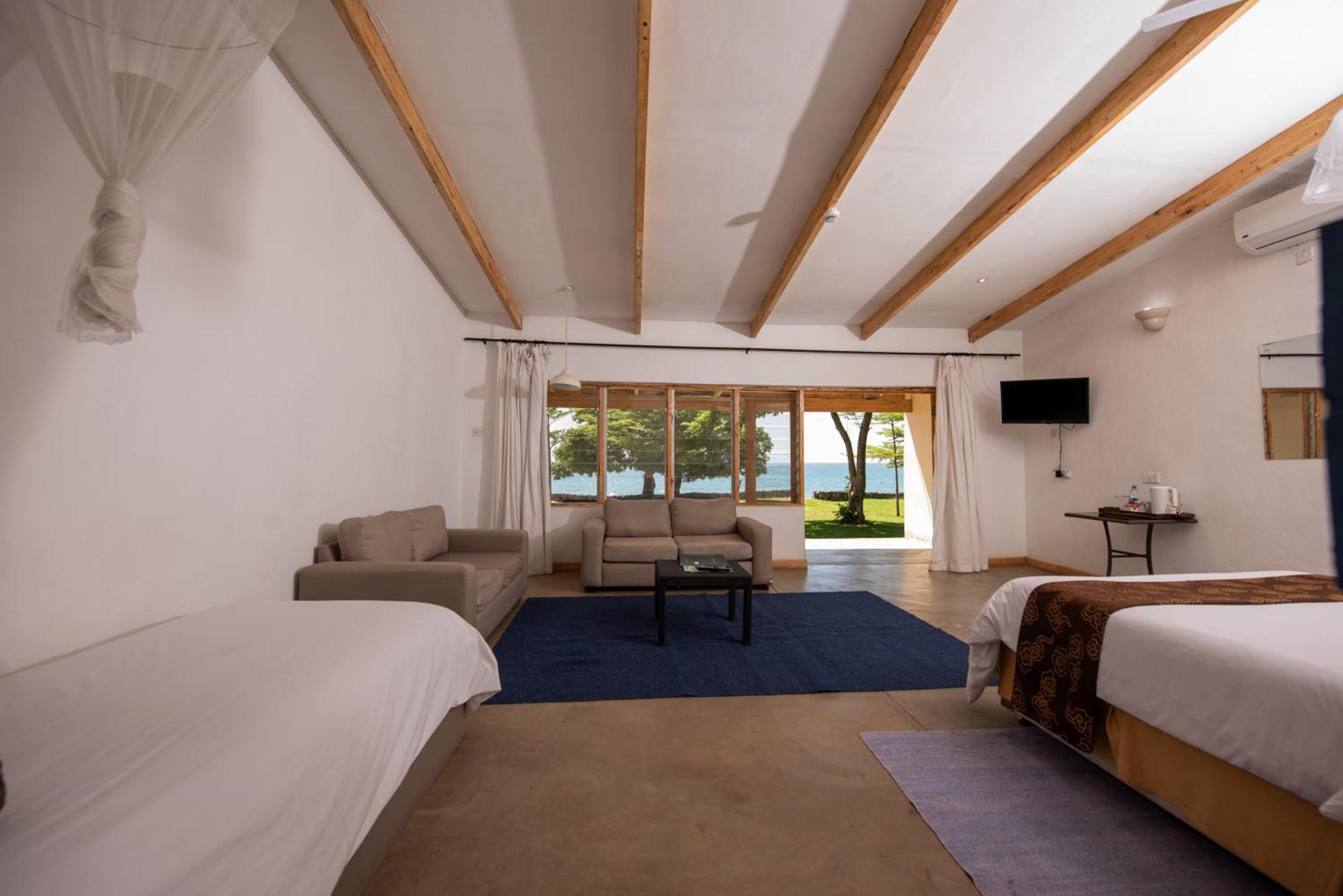 Sunbird Chintheche Hotel Nkhata Bay Exterior photo